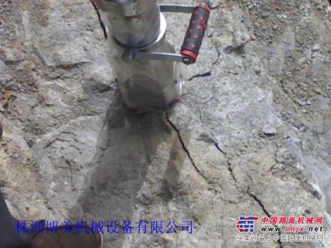 供应高速高架桥基桩岩石开挖设备-岩石开裂机