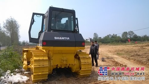 出租-山推SD16 2013新款 新推土機