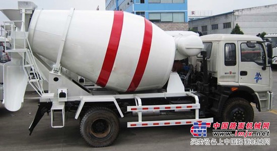福田6方混凝土搅拌车/6方搅拌车价格