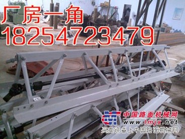 8米混凝土框架式整平机