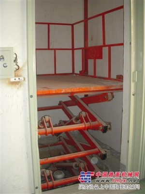 甘肃办事处供应固定楼层间上下货物的升降货梯