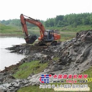 出租：挖掘机，压路机，推土机，汽车吊，叉车