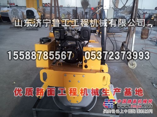 菏澤市振動壓路機價格-小型壓路機原理-濟寧魯工機械生產