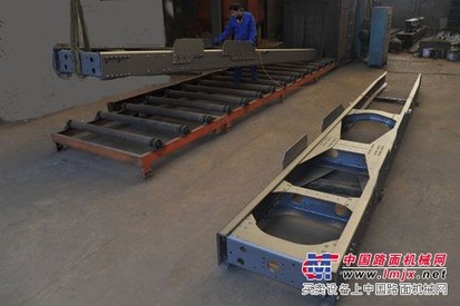 供应北京重型卡车配件价格