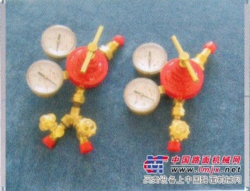 戴纳派克摊铺机减压阀