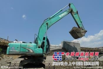  强势挖掘机