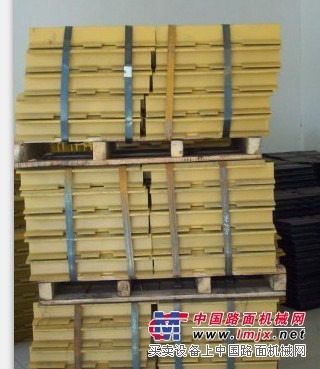 山推配件SD16履带板203MA-00151