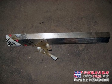 ABG8820摊铺机夯锤