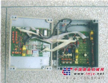 德马格摊铺机行走电脑