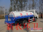 三轮洒水车