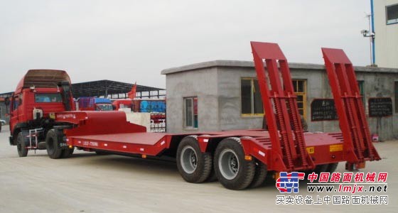 湖南永州市13米挖掘机运输车报价|永州市13米平板车上户