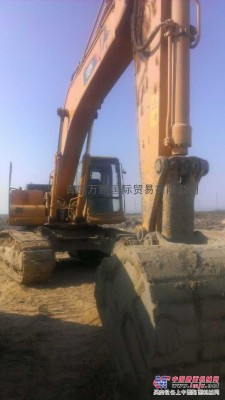 福田雷沃二手挖掘机FR385-7 3492小时出售