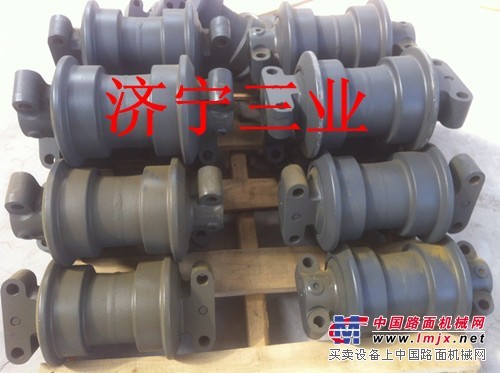 小松挖掘机PC200-7/PC200-8 支重轮