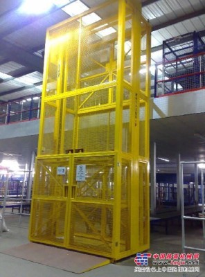 根据客户需求定制特殊形式的福州升降货梯