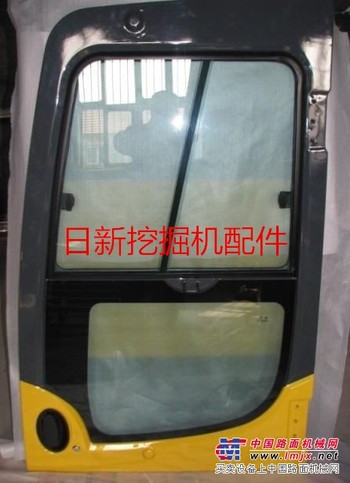 三一挖掘机驾驶室门