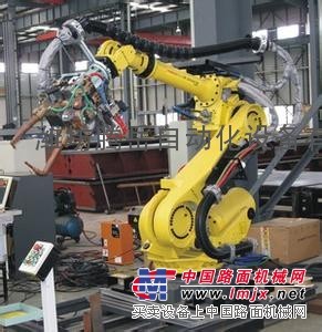 青岛焊接机器人、工业机器人。