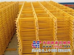 枣强真旺玻璃钢托架专业制造！