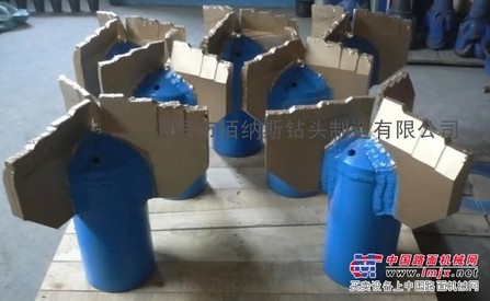 刮刀钻头，三刀翼刮刀钻头，四刀翼刮刀钻头