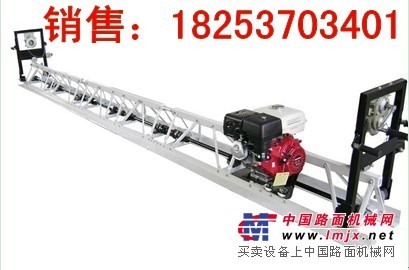 混凝土整平机，客户口中用的振捣机