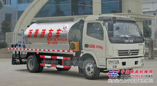 供应多利卡智能多功能沥青洒布车参数及价格