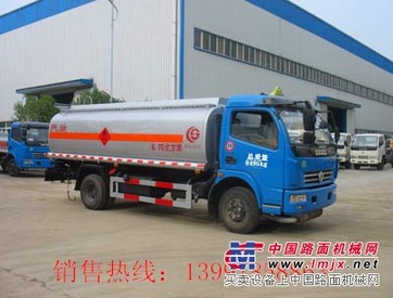 东风福瑞卡5吨油罐车(4-6立方)