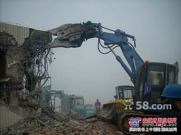 拆除公司，-大型建筑物拆除