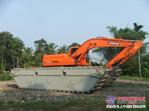 亞洲機械設備博覽會（中國·北京）水陸兩用挖掘機，水陸挖掘機