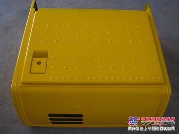 小松挖掘机200-8电瓶箱原厂电瓶箱