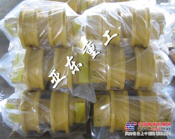 优质山推配件SD13双边支重轮10Y-40-11000