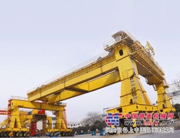 河南省鐵山起重設備有限公司 廠家專供450T工程提梁機