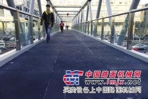 天桥橡胶地垫