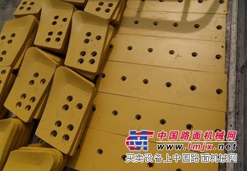 山推刀角刀片