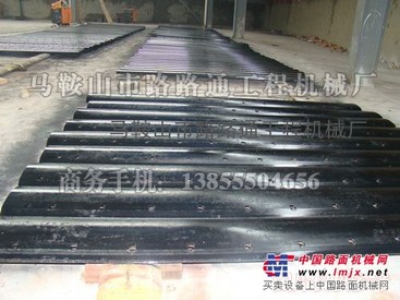 供应鲁通科技PY200平地机刀板刀角