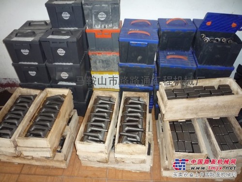 供应戴纳派克DS400稳定土路拌机刀头刀库