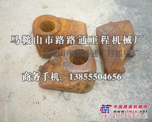 供应特雷克斯RS600稳定土路拌机刀头刀库