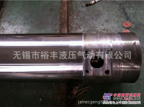 供应裕丰液压优质Ф115镀铬活塞杆，品质保证！