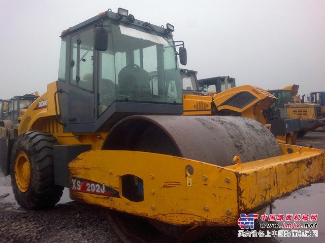 昌吉二手压路机市场||博尔塔拉二手压路机市场