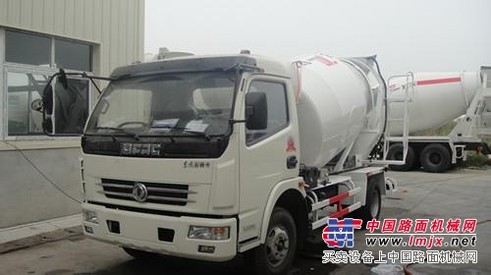  供应2014年2方 6方水泥搅拌车厂家直销，水泥搅拌车价格