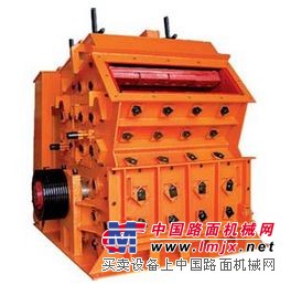 反击式破碎机