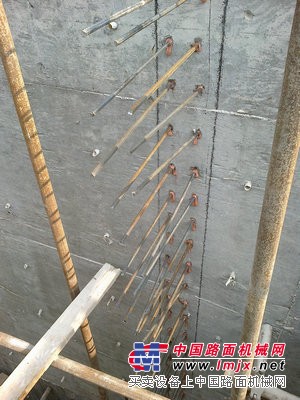 供应山东支撑梁切割施工18610799054