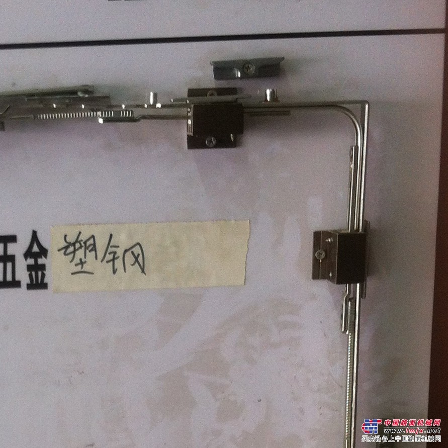代理销售奥诺内开内倒五金传动器多点锁系统塑钢门窗配件