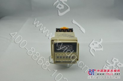 XY51DH48S通电延时时间继电器 带复位 暂停功能 数字