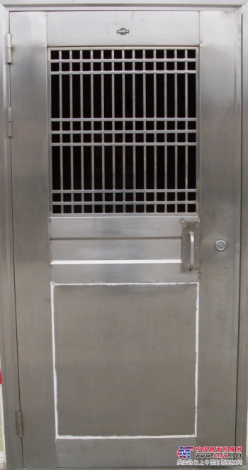 代理不锈钢门，[供应]许昌价格合理的不锈钢门