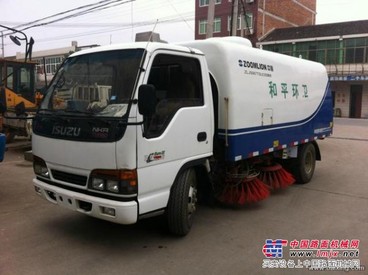 出售扫地车