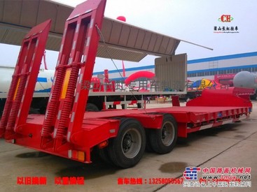挖掘机运输车