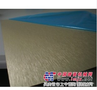 鑫美铝业专业制造拉丝铝板怎么样 ——氧化拉丝铝板代理
