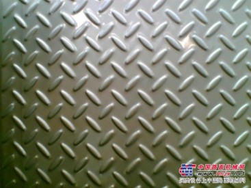 鑫美铝业提供专业的防滑花纹铝板——东莞花纹铝板价格