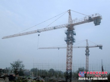 潍坊价格合理的生产塔式起重机批售：钢管杆厂
