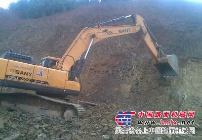 四川广元三一SY335C-8挖掘机全车动作慢