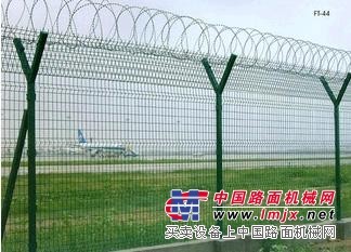 刀片刺绳围栏网_高精密度刀片刺绳围栏网专业生产商--安平县中